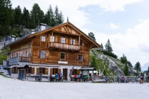 monte specie prato piazza 08579 tn