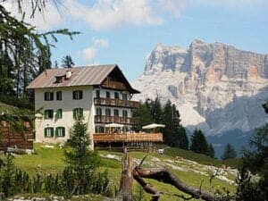 uetia gardenacia la villa