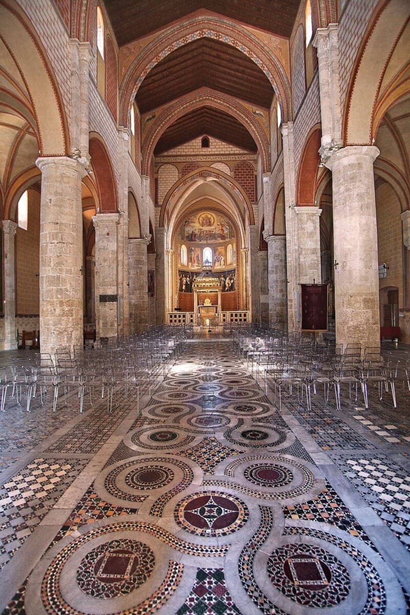 Anagni cattedrale interno